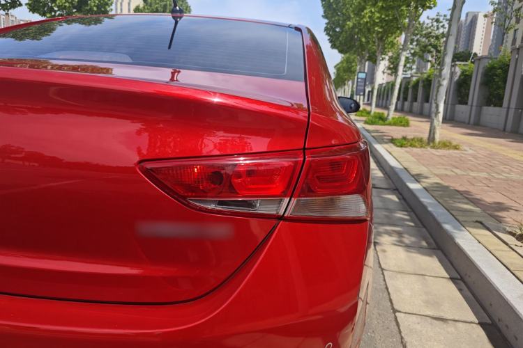 Used Hyundai Verna (new generation) 2016 1.4L Manual Cool Edition GLS Exterior 6