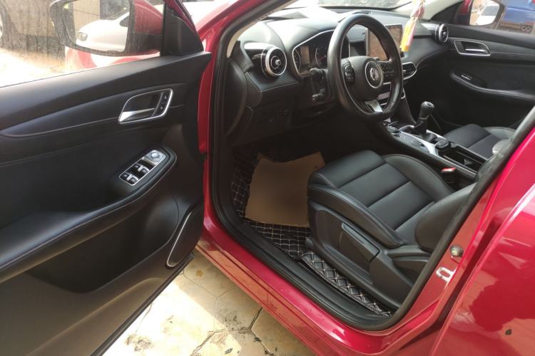Used MG HS 2019 20T Manual Two-Wheel Drive Luxury Edition China VI Standard
