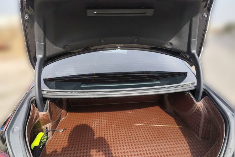 Used Mercedes-Benz E-Class New Energy 2022 Restyled E 350 e L Plug-in Hybrid Sports Sedan