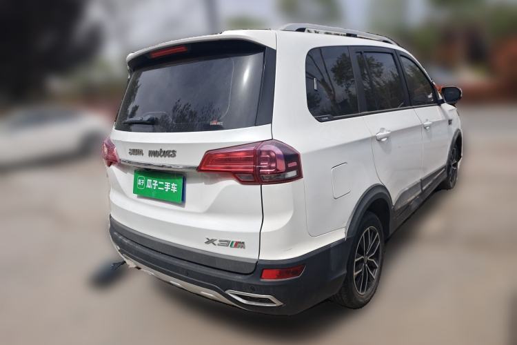 Used SWM X3 2017 1.6L Manual Fashion Model
