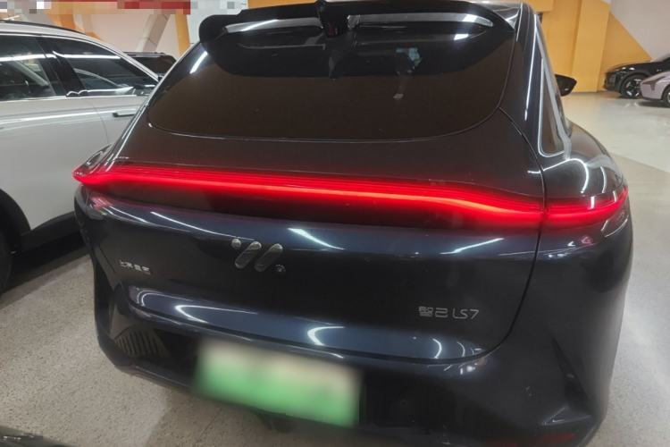 Used IM LS7 2023 100kWh Lux Rear-Drive Version Rear