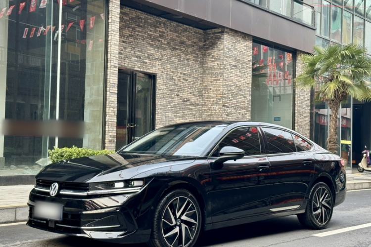 Used Volkswagen Magotan 2024 380TSI DSG Prestige Edition DaMai Package
