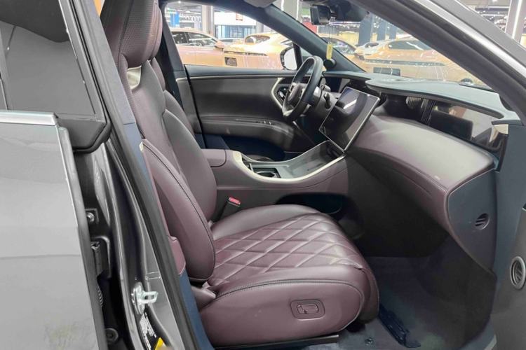 Used Avatr 11 2024 730 Luxury Edition with Three Lasers and Rear-Wheel Drive Interior 4