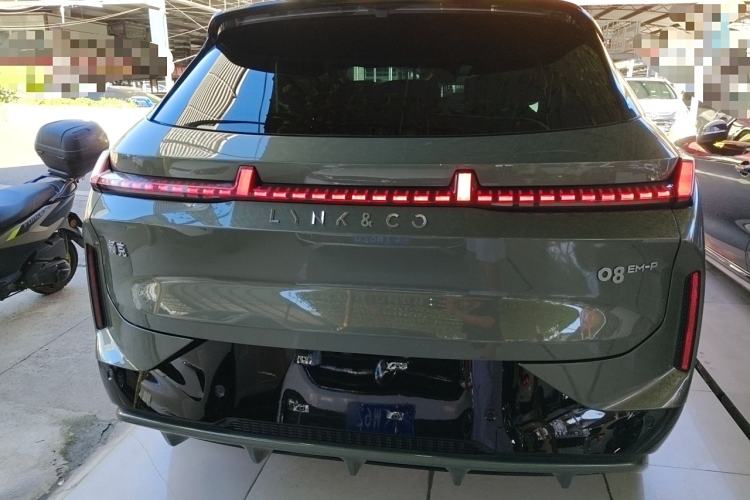 Used Lynk & Co 08 EM-P 2023 220km All-Wheel-Drive Performance Halo
