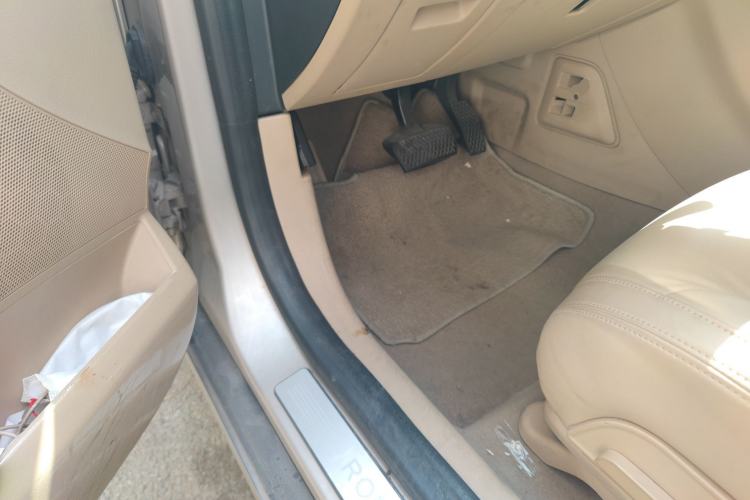 Used Roewe 550 2010 550 1.8L Automatic Expo Style Edition Driver Seat