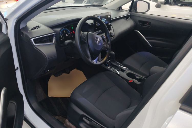 Used Toyota Corolla Cross 2023 2.0L Pioneer Edition
