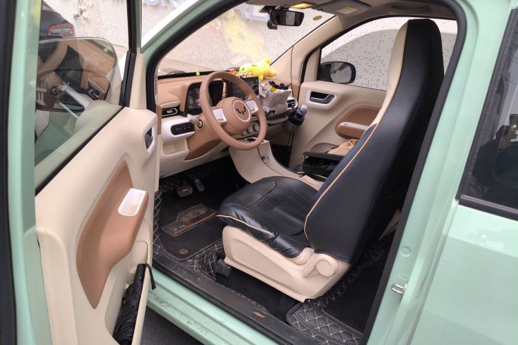 Used Wuling Hongguang MINIEV 2024 3rd Generation 215km Advanced Version
