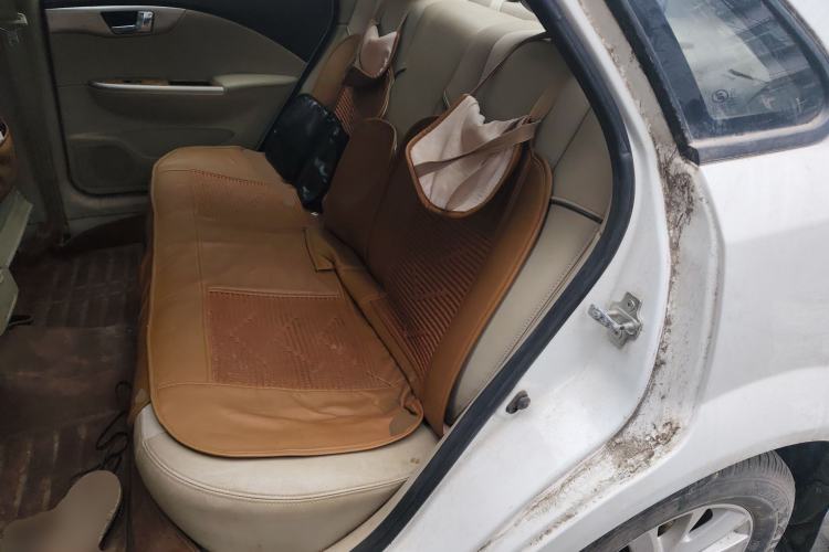 Used Buick Excelle 2015 1.5L Manual Classic Trim
