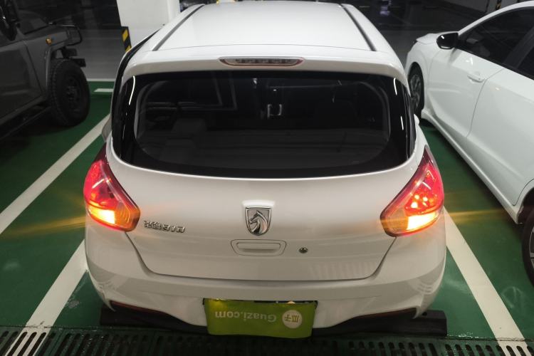 Used Baojun 310 2016 1.2L manual Comfort trim level