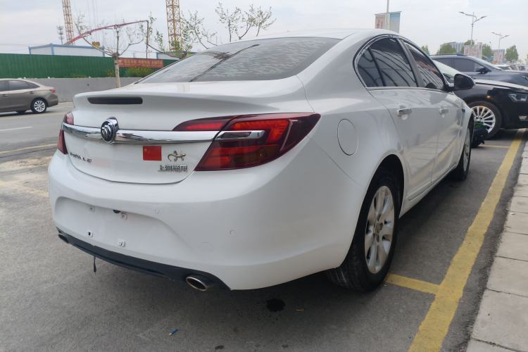 Used Buick Regal 2015 1.6T Leading Technology Model Rear Right 45 Deg