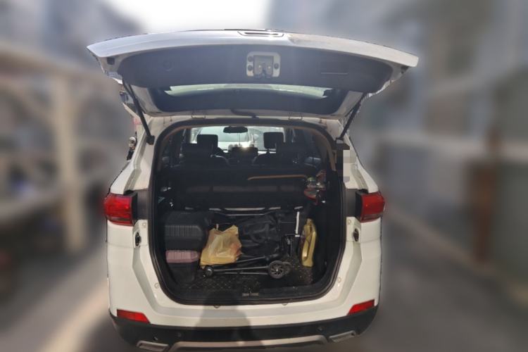 Used Lifan Auto Myway 2016 1.5L Manual Elite Version Trunk