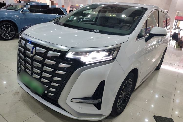 Used Denza D9 2022 DM-i 1040 Prestige Model