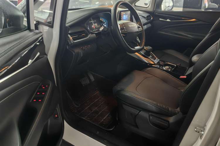 Used SAIC MAXUS EUNIQ 5 2020 1.3T PLUG-IN Elite Edition