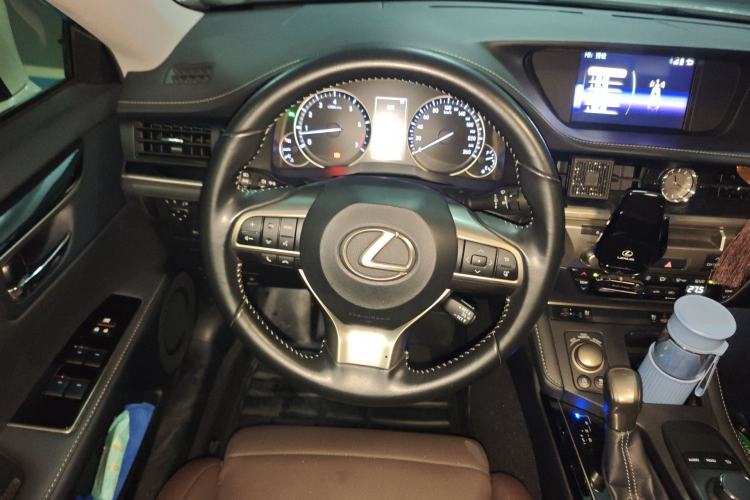 Used Lexus ES 2017 200 30th Anniversary Edition Steering Wheel