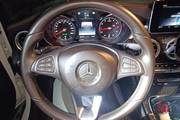 Used Mercedes-Benz GLC 2019 Facelift GLC 260 L 4MATIC Luxury Model