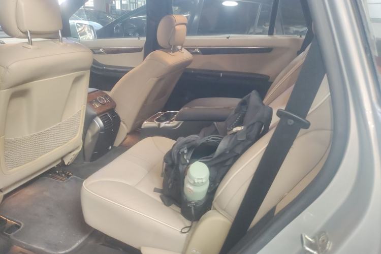 Used Mercedes-Benz R-Class 2011 R 350 L 4MATIC
