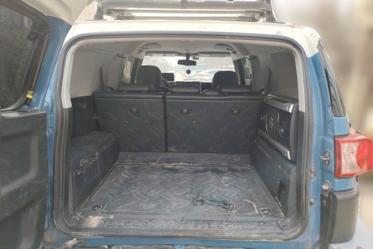 Used Toyota FJ Cruiser 2011 4.0L