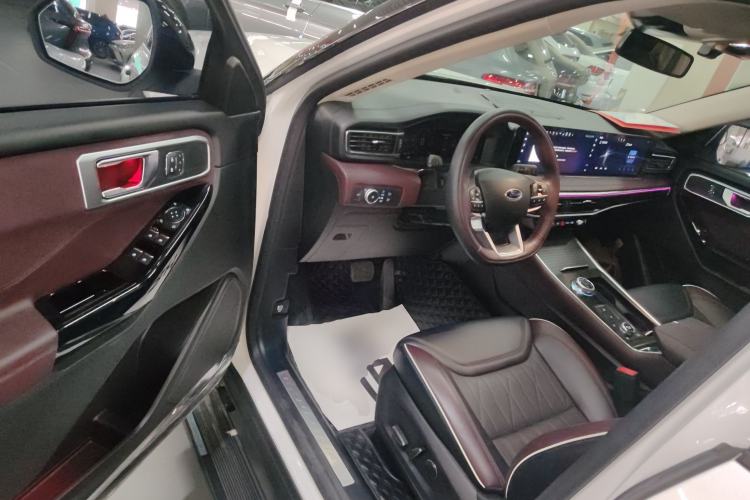 Used Ford Explorer 2023 EcoBoost 285 Four-Wheel Drive Titanium Edition 6 Seats Driver Seat