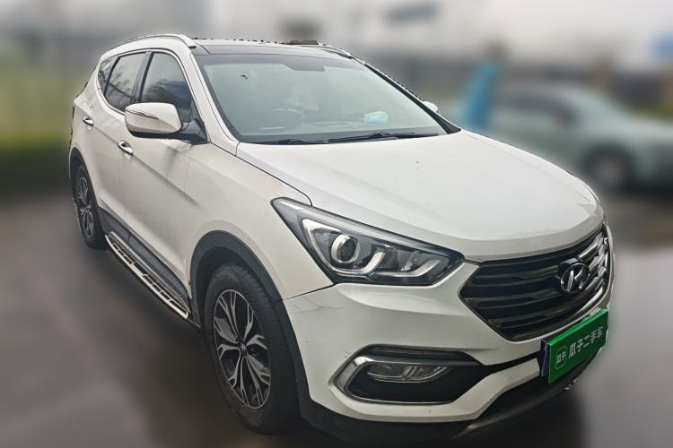 Used Hyundai Santa Fe 2017 2.0T Automatic Two-Wheel Drive Smart Version 7 Seats