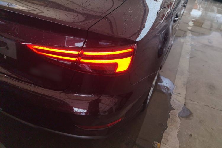 Used Audi A3 2019 Limousine 35 TFSI Fashion Edition China VI Emission Standard
