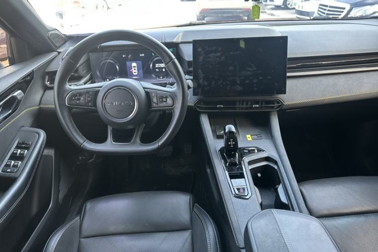 Used Lynk & Co 03 2023 1.5TD DCT JingPro Interior 1