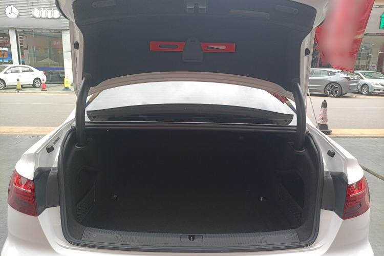 Used Audi A4L 2022 40 TFSI Luxury Dynamic Model Trunk