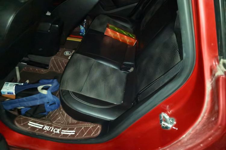 Used Buick GT 2013 XT 1.6L Automatic Fashion Edition Left Rear Seat