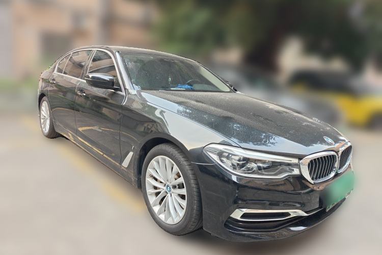 Used BMW 5 Series New Energy 2019 Updated Version 530Le Luxury Package Front Right 45 Deg