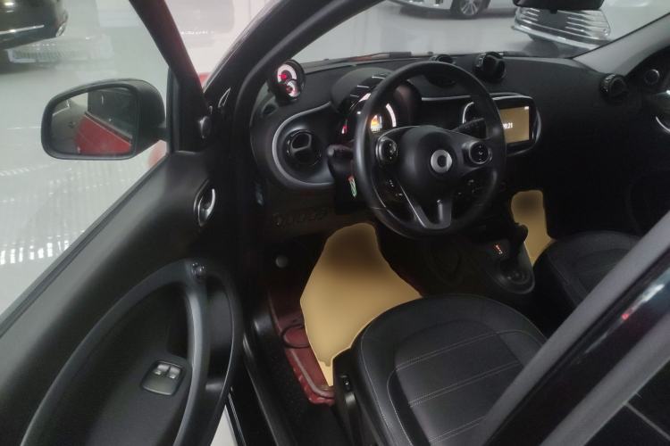 Used smart forfour 2018 0.9T 66 kW Fashion Edition
