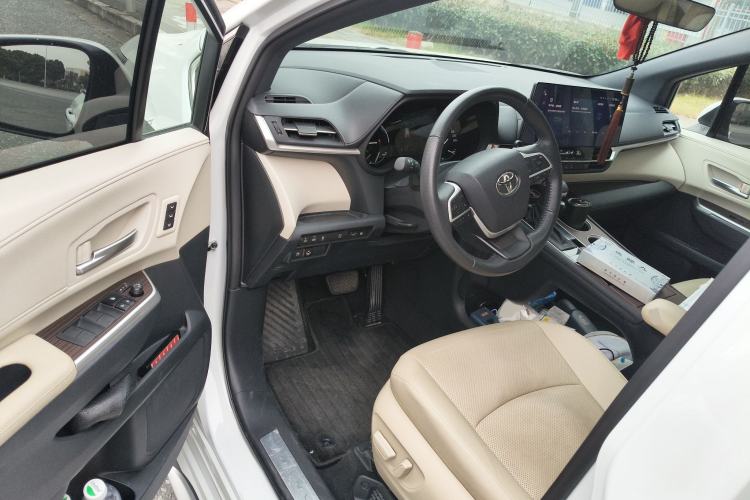 Used Toyota Granvia 2023 2.5L Hybrid Prestige PLUS Edition