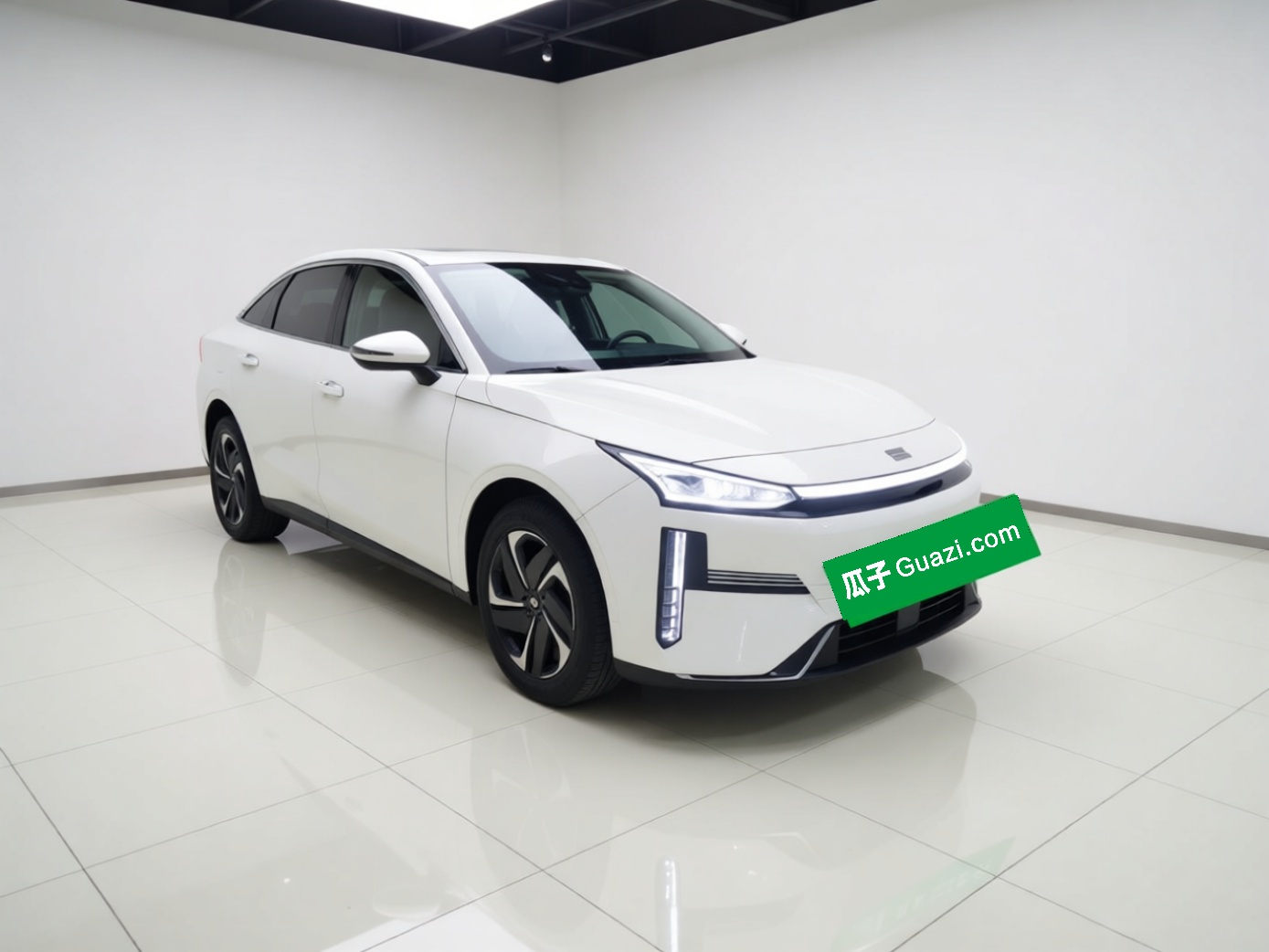 Geely Galaxy L6 2025 EM-i 140km Explorer+ Edition — снимка 3