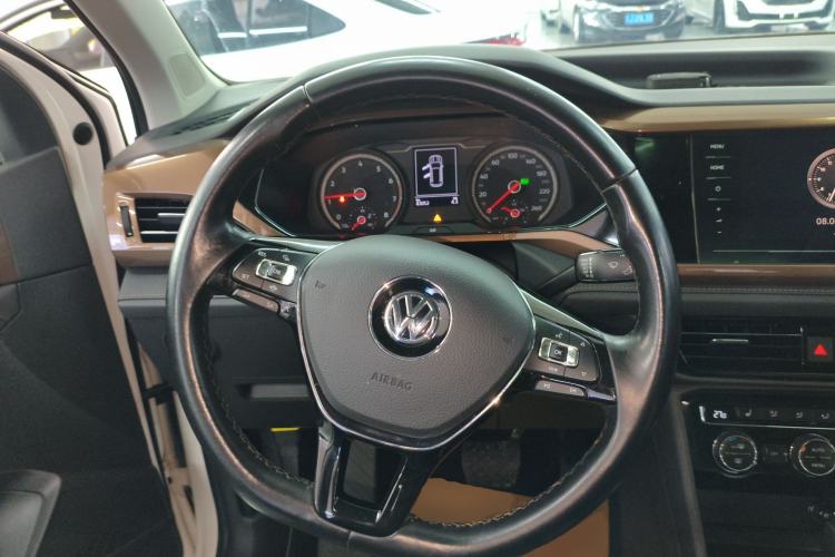 Used Volkswagen Tharu 2020 280TSI Two-Wheel Drive Luxury Edition China VI Standard Steering Wheel