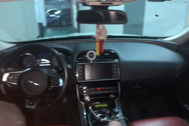 Used Jaguar XE 2015 2.0T 200 PS R-Sport