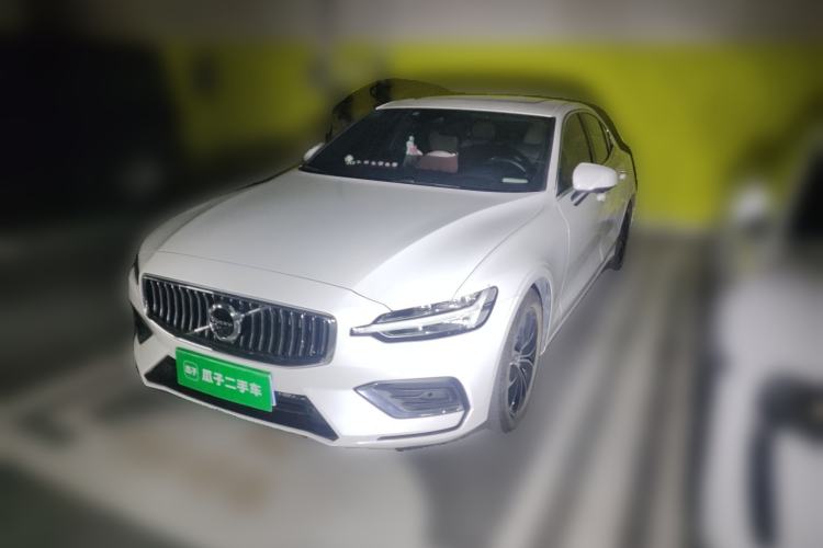 Used Volvo S60 2022 B4 Zhiyi Luxury Edition