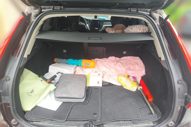 Used Volvo XC60 2019 T5 4x4 Smart Edition China V Standard Trunk