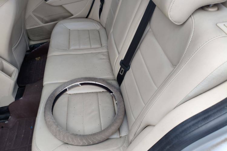 Used Volkswagen Lavida 2013 Restyled Classic 1.6L Manual Comfort Edition
