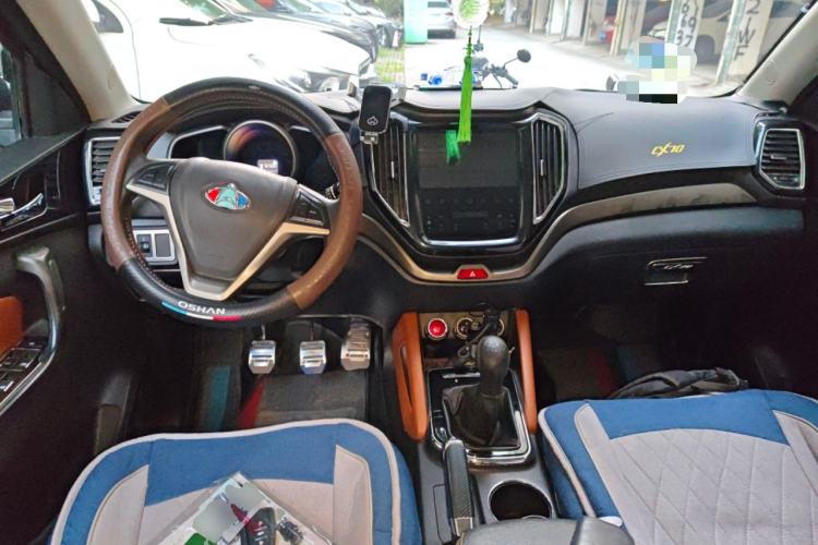 Used CHANGAN OSHAN CX70 2017 Facelifted CX70T 1.5T Manual High-Performance Edition