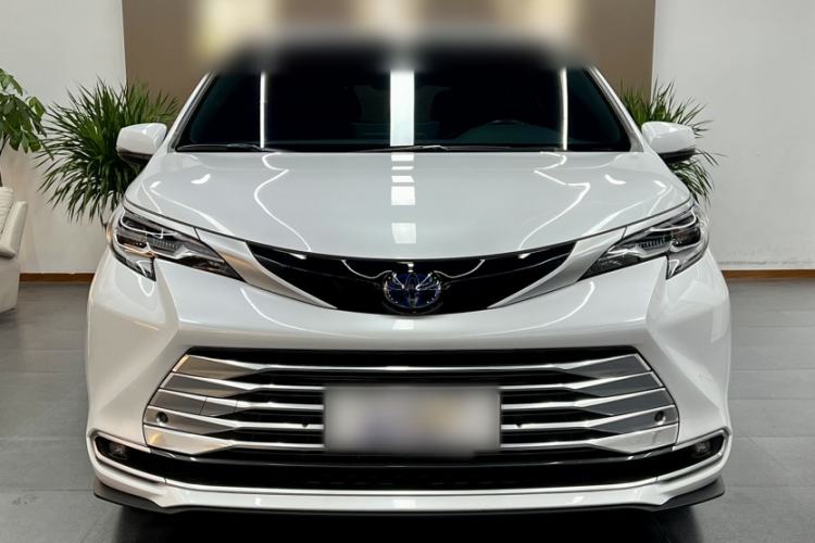 Used Toyota SIENNA 2021 2.5L Hybrid Ultimate Edition Exterior 1