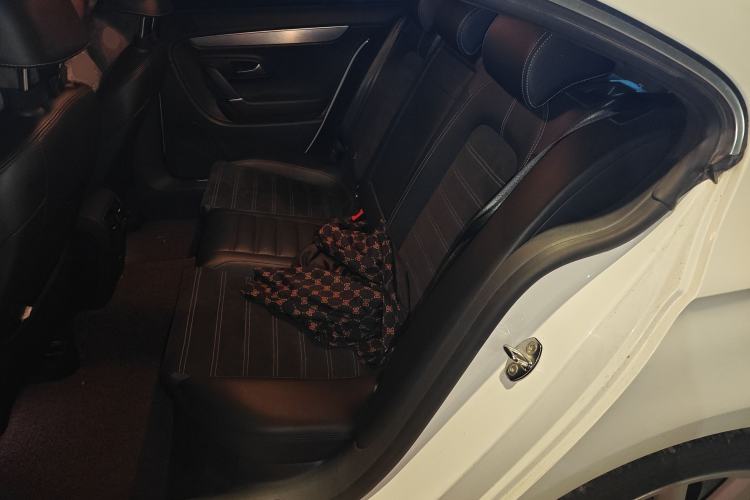 Used Volkswagen FAW-Volkswagen CC 2015 1.8TSI Luxury Model
