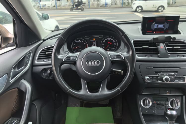 Used Audi Q3 2015 35 TFSI Comfort Model