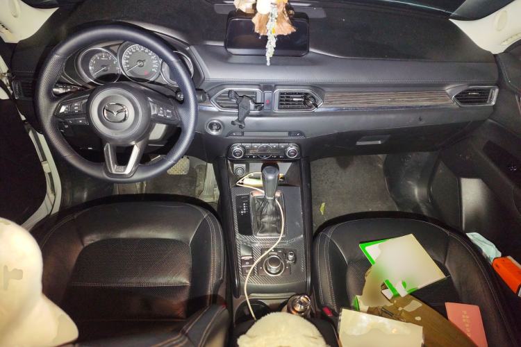 Used Mazda CX-5 2017 2.0L Automatic 2WD Smart Enjoyment Version China VI Standard Center Console