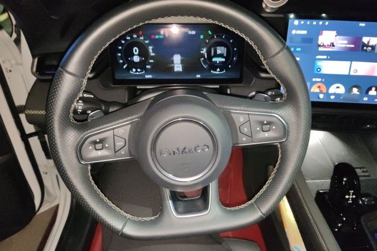 Used Lynk & Co 03 2023 1.5TD DCT JingPro Steering Wheel