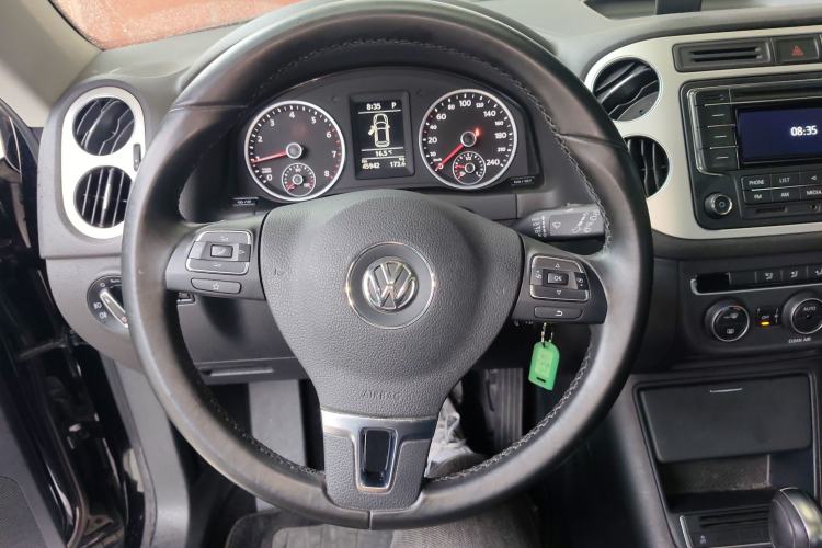 Used Volkswagen Tiguan 2017 300TSI Automatic Two-Wheel Drive Silk Road Comfort Edition Steering Wheel