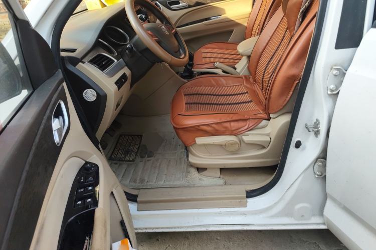 Used Baojun 730 2016 1.5L Manual Standard Version 5 Seats