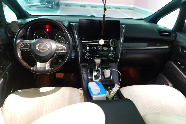 Used Lexus LM 2020 300h Four-Seat Grand Edition