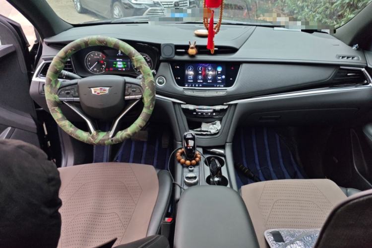 Used Cadillac XT6 2022 2.0T Six-Seater Four-Wheel-Drive Luxury Version