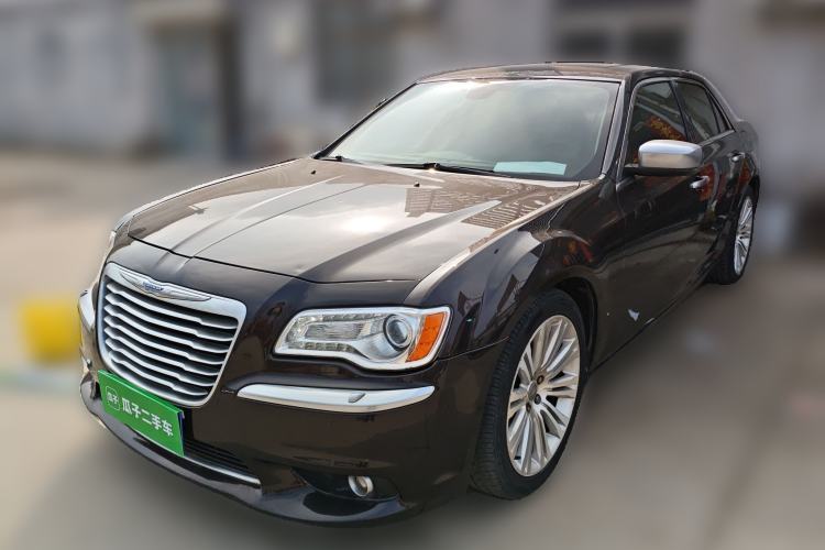 Used Chrysler 300C 2013 3.6L Premium Edition