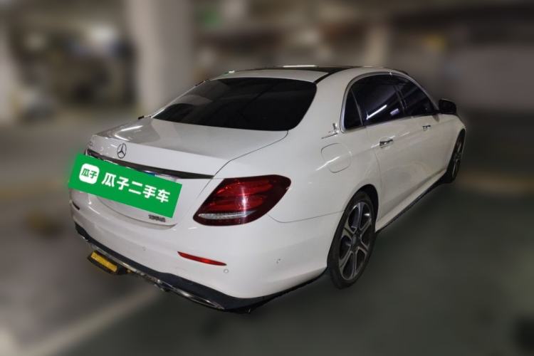Used Mercedes-Benz E-Class 2016 E 300 L Sporty and Stylish Model