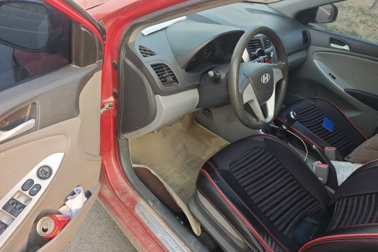 Used Hyundai Verna (older generation) 2010 Sedan 1.4L Manual Standard GL Model
