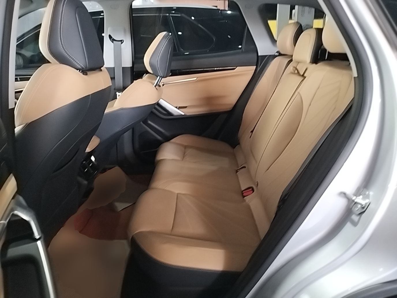 Geely Auto FX11 2023 1.5TD DCT Prestige Edition — снимка 20